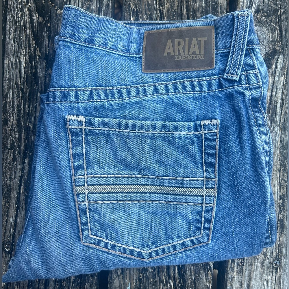 Ariat Traditional Relaxed Boot Cut M2 Heavy Stitched Blue Denim Jeans 34X30 Z11